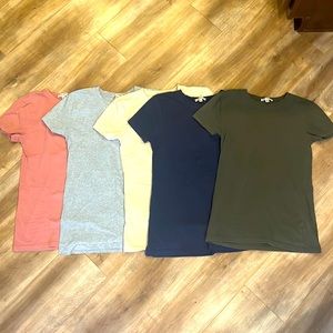 Medium Zenana Outfitters 5 pack tees